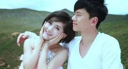 外娱也有自己的fbb?真空羽毛装把同剧女主衬成村姑